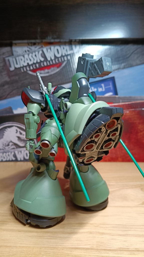 量産型もジェットストリームアタックみたいに背部の足を展開できるんですかね🤔&nbsp;