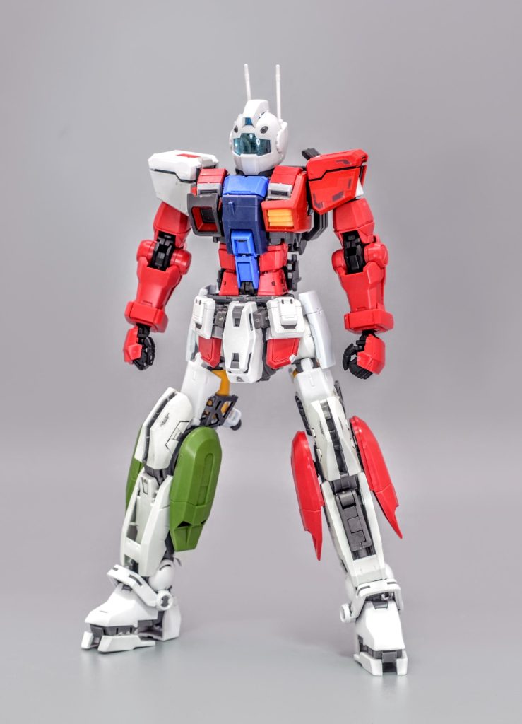 製作途中の画像ですご覧の通り、下半身はナドレ、腕はザクウォーリアとかなりのキメラ改造を施しております