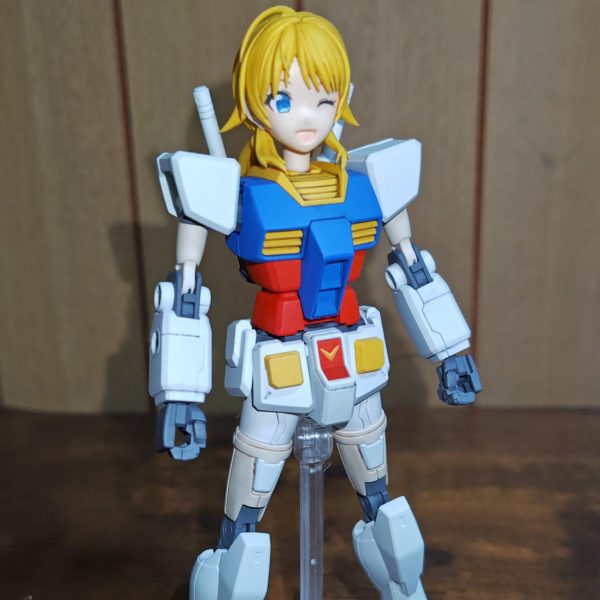 MS少女ガンダム風プラモの足の途中まで完成。余っていた30msのパーツを混ぜて組み立ててみたけど太ももは微妙な感じ。なるべく加工されていなく太ももパーツを使用するといいかな。（1枚目）