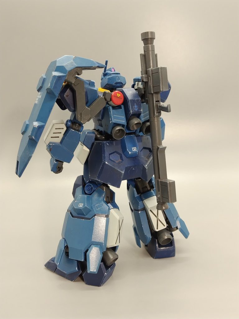 シールドアームの肉抜きすら埋めておりません。まあほぼ見えてないか。