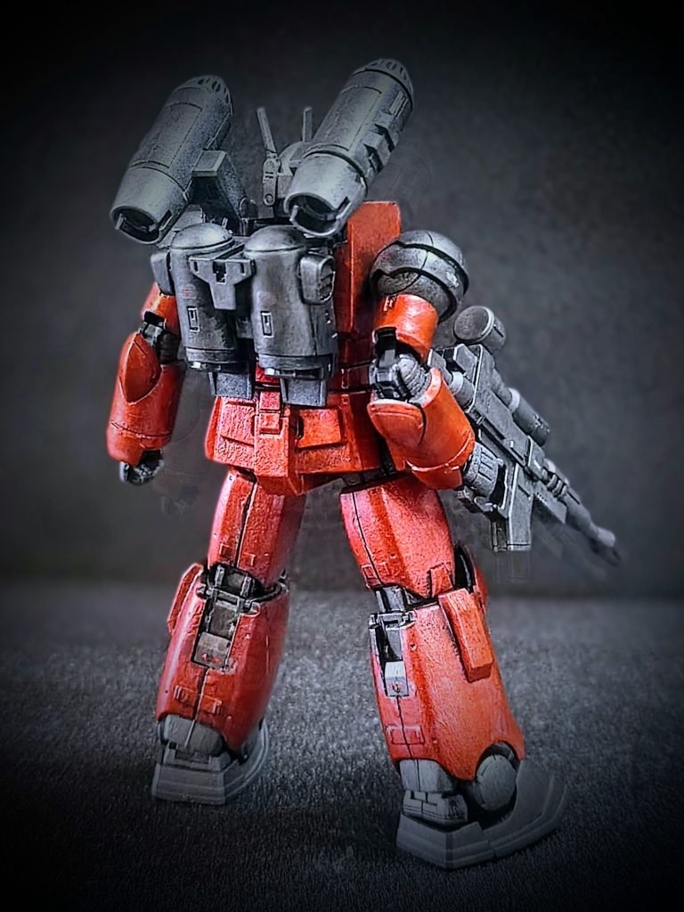 背面カット（別アングル）。デカールはちょうどジ・オリジン関連のものが再販されていたので、それをメインに使用しています。