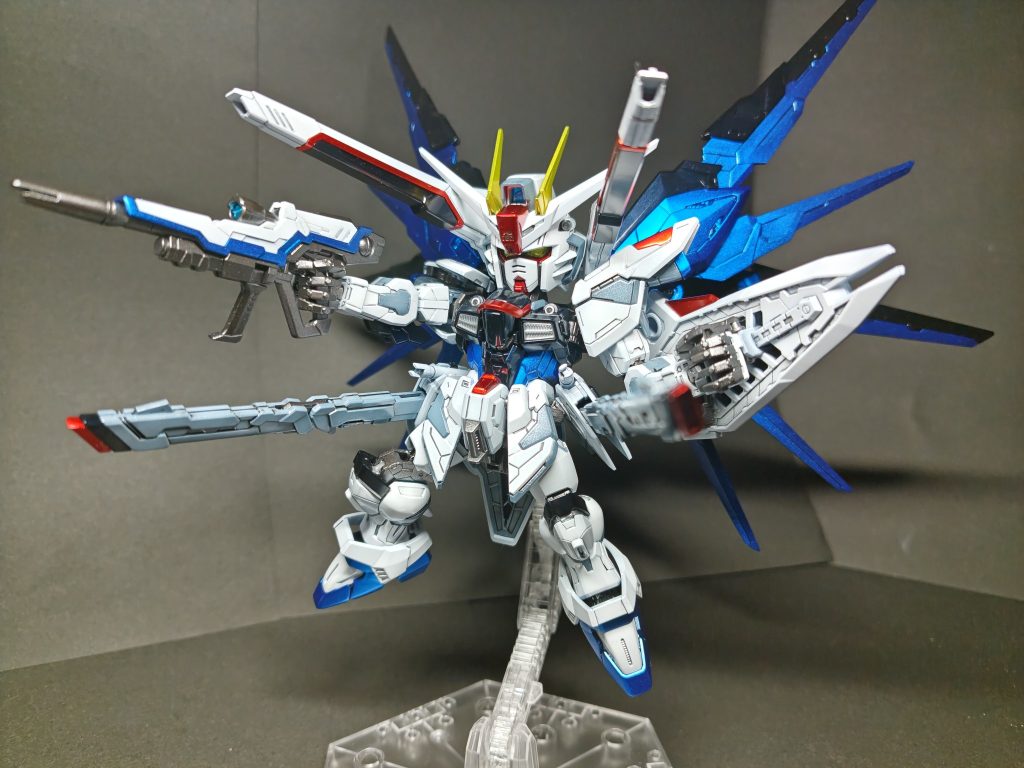 フルバーストモード！！ちょっとポージングがうまくいきませんでした(gundam-kao10)