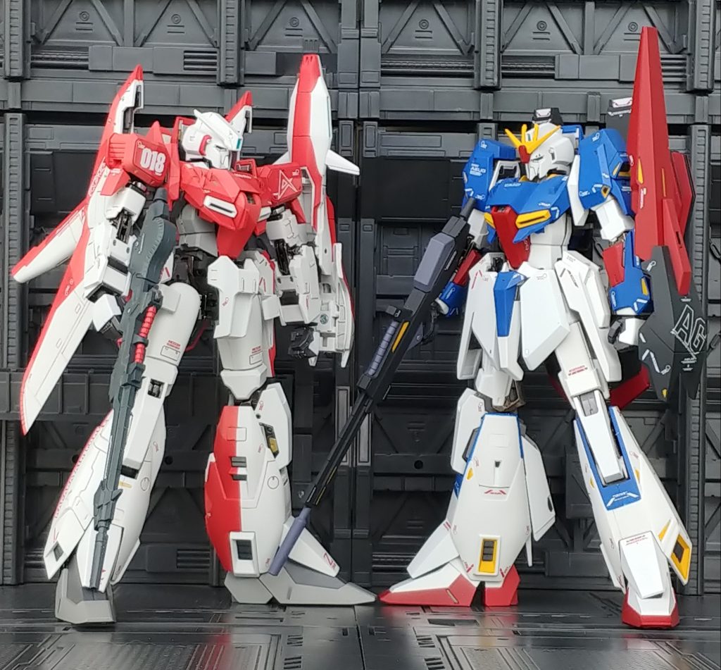 メタルロボット魂のZプラスが原型（先に発売）で後発のZガンダムは流用なので、Zプラスの人型を外れたスタイルを継承しやや胴長の印象。