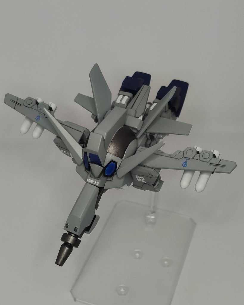 ストライダー改めファイター形態変形時の形状は現実の戦闘機に近くなるようにしました