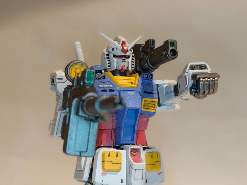 通常のガンダムと比較して、武装の多さが魅力ですよね。