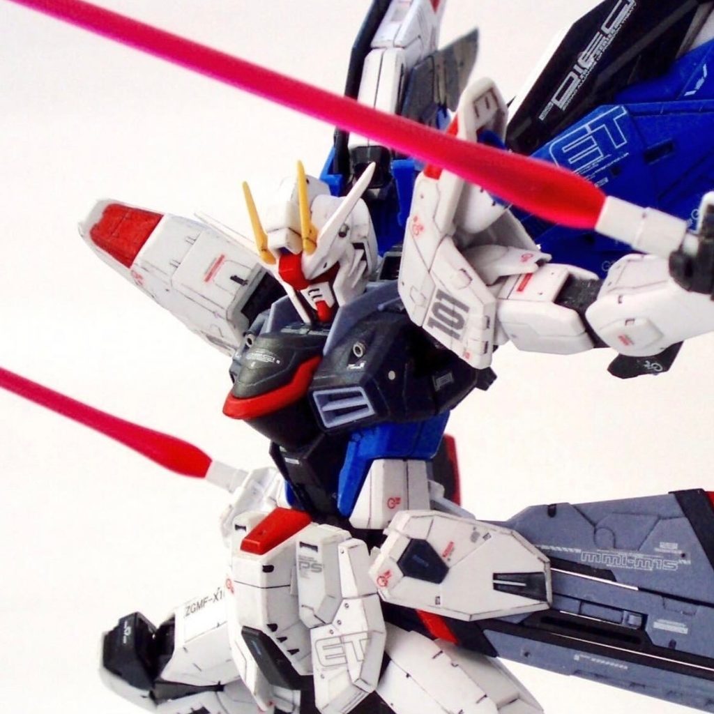 RG 1/144 ZGMF-X10A FREEDOM–2枚目/制作者：茶家持