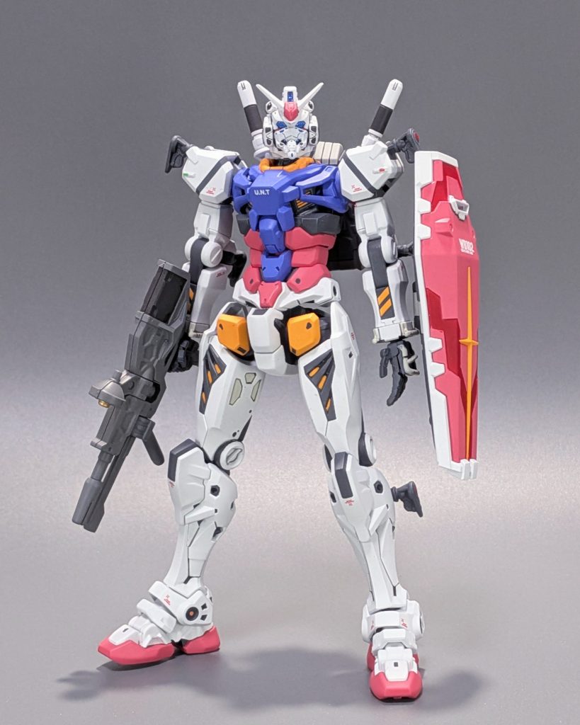 細部の塗り分けは結構省略。デカールは控えめにしてみました。