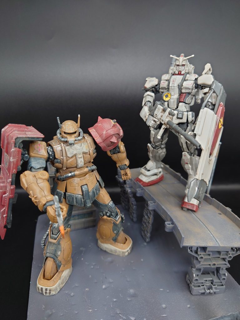 117作目  HG 1/144 復讐のレクイエム ザクⅡソラリ機 ガンダムEX(成形色仕上げ)