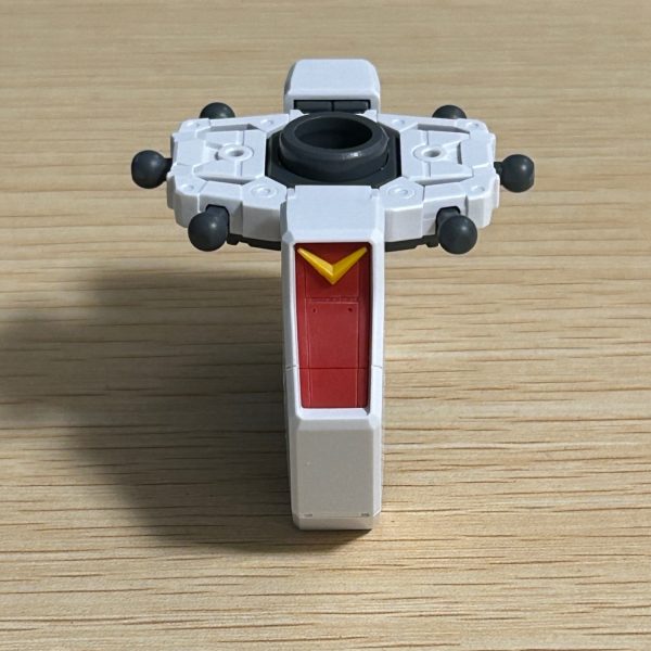 巷ではPGU νガンダムが騒がれていますが、こちらはヒッソリとMGの作成をスタート。お金で買えない夢をPGUではなく、MGで作ってみたいと思います。（4枚目）