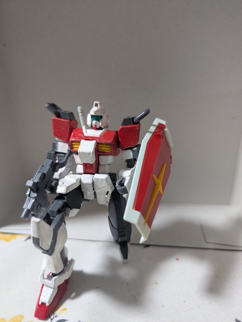 EGと30mmは共通の関節や、背中の接続等、互換性が高めですね。