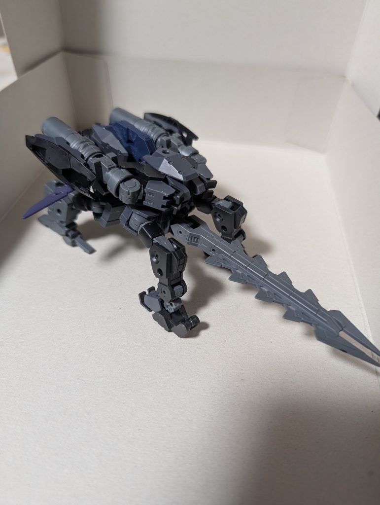 斜め後ろから。