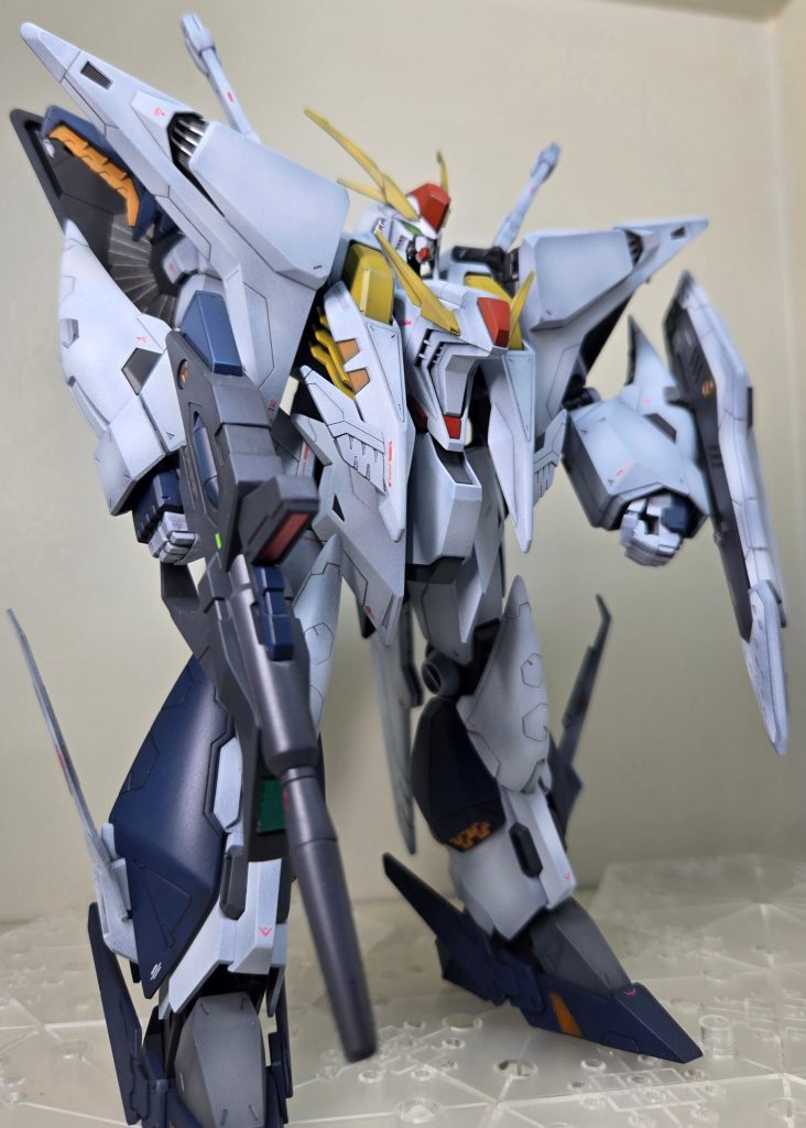 大型化したMSの中で最後期となる本シリーズ。HGキットとは思えないサイズ感で、とても作り応え/作り易さが両立した良キットでした。