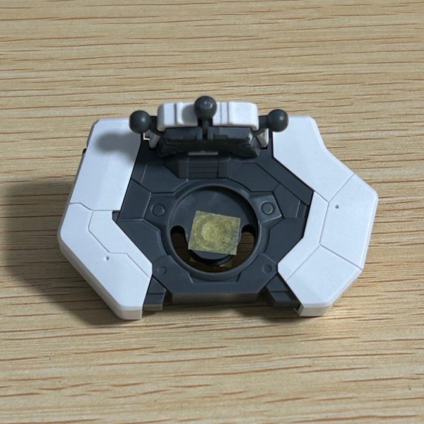 巷ではPGU νガンダムが騒がれていますが、こちらはヒッソリとMGの作成をスタート。お金で買えない夢をPGUではなく、MGで作ってみたいと思います。（6枚目）