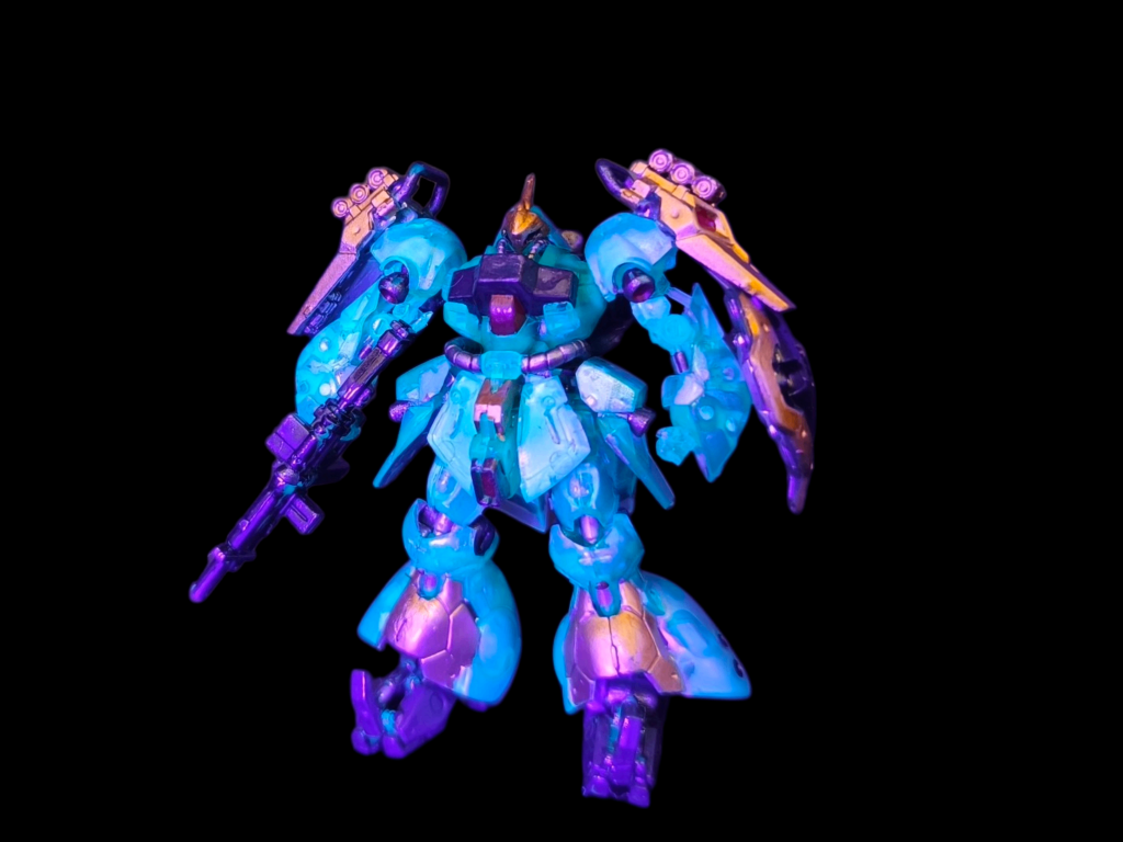 成形色部ブラックライトで光ります😁めっちゃサイコフレーム(gundam-kao3)