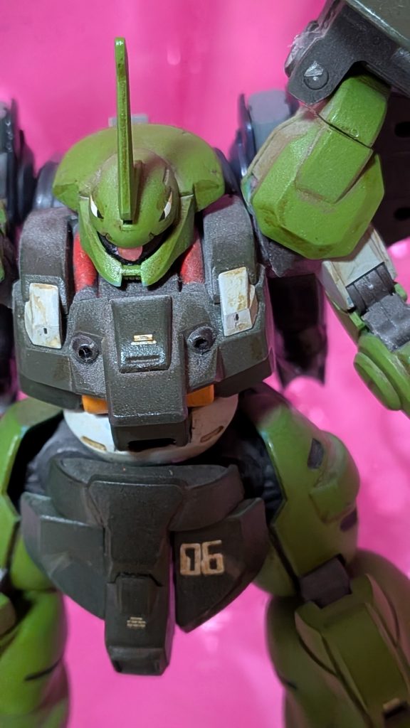 【改造点②】本体のディランザをモノアイにしました。まんまHアイズから流用。モノアイ似合いますよね？！&nbsp;