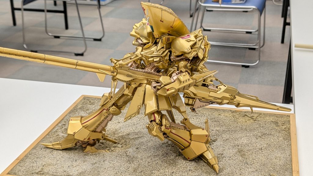 作品名：<p>今回は『松阪アナハイムエレクトロニクス展示会』に言ってきました！ 1/35の08小隊が激アツでした🤤🤤あとリペアキット使ってないエクシアリペアと1/144デンドロビウムも良かったです🤤</p>
