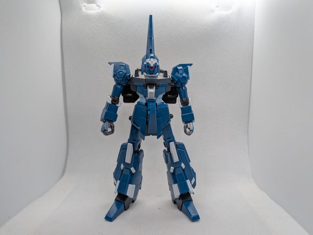 こちらは再生中のリゼルディフェンサーbユニット…にする予定。(中身はただのリゼル)プレバンでも人気のあるディフェンサーbユニットを入手するのが先かパーツが揃うのが先か…。それかずっとこのままか…wまぁ気長に待ってようと思います。以前製作中のHG版のスラッシュザクを掲載しましたが他にもこんな感じでパーツが足りなくて未完成で放置されている機体が数十体有ります…。