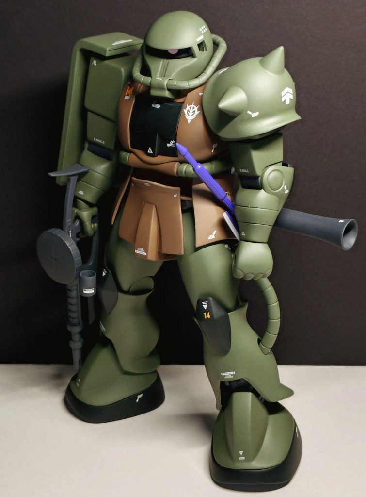 初めて旧1 /100に手を出しました。144同様にモナカで関節も有って無いようなモノでしたw多少の色分けとムチムチ感はありました(⁠.⁠&nbsp;⁠❛⁠&nbsp;⁠ᴗ⁠&nbsp;⁠❛⁠.⁠)