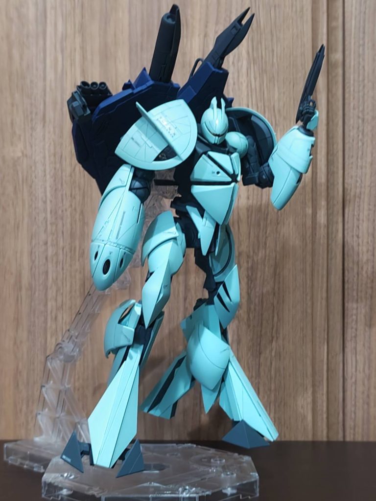 ビームガン。ガンマンっぽいポーズは御大将らしくないかな？