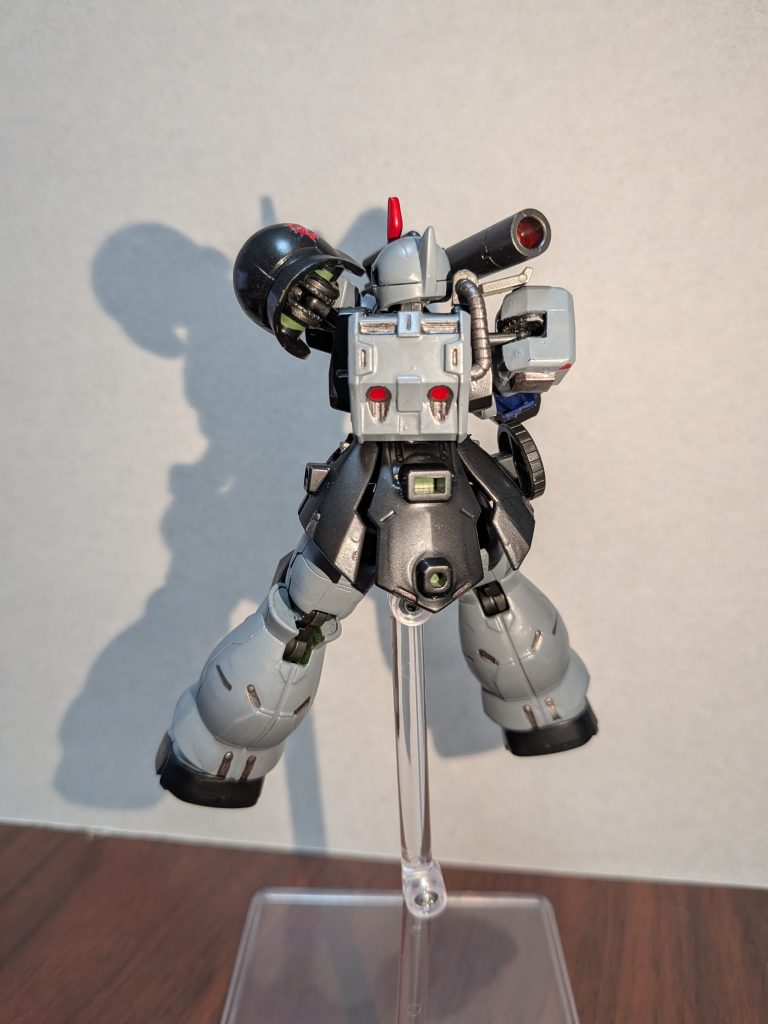 バズーカ構え後ろ