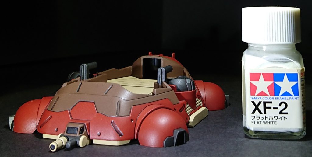 ギャルセゾンも同様に塗装しようと思ったんですが、さすがに面が広くてスプレーを使いました。