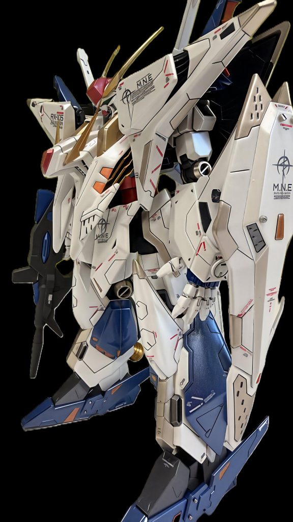 塗分けに使ったガイアノーツのプレミアムチタンシルバーもいい色です。金属パーチも少々。