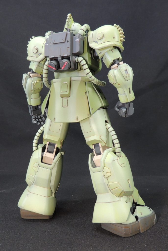 バーニアは赤いテープで使用できない状態にしています。ということは、パイロットの辿る運命は…。(泣)