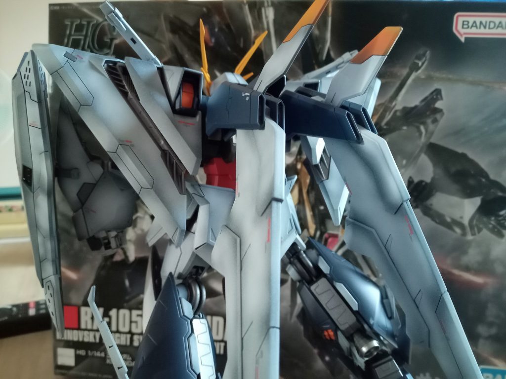 後ろ側もパネルラインを意識しながらグラデーションで仕上げました。