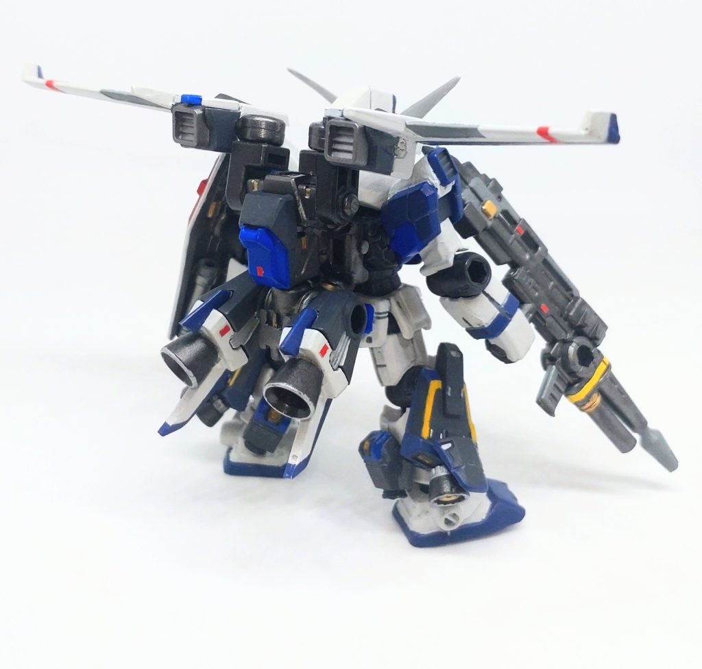 ガンダム飛行型–4枚目/制作者：クロすけ