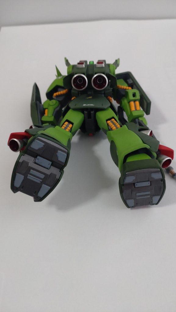 今回の使用塗料ガイアカラー　Mr.カラー　タミヤエナメル本体　緑　ルマングリーン濃い緑　濃緑色（中島系）関節部　MSグレージオン系黄色　橙黄色バーニア内部　クリアーレッドバーニア外部　スターブライトシルバー赤　MSレッド武装　スターブライトアイアン　パールカッパー　スターブライトシルバー