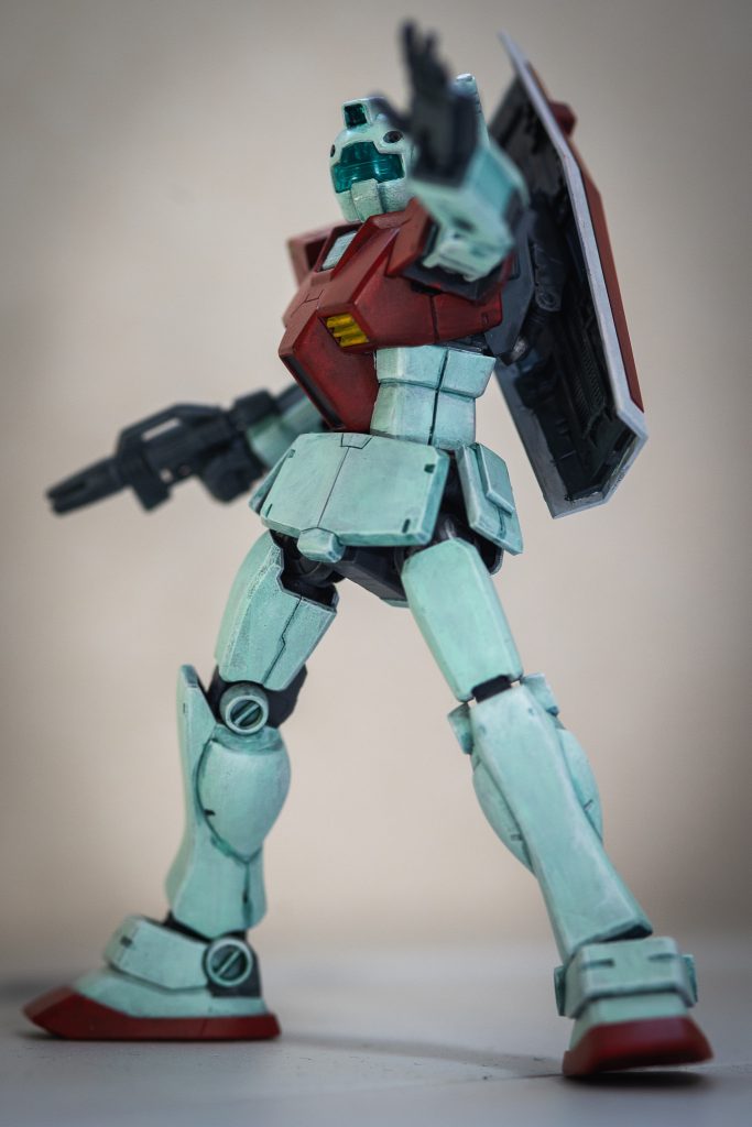 ガンプラのポージングて難しいですよね。