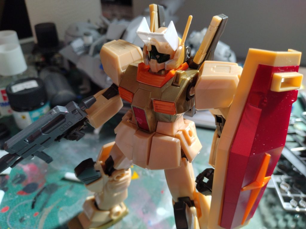 逆シャアジムIIIをベースにスタートただ作るのは性に合わないようです