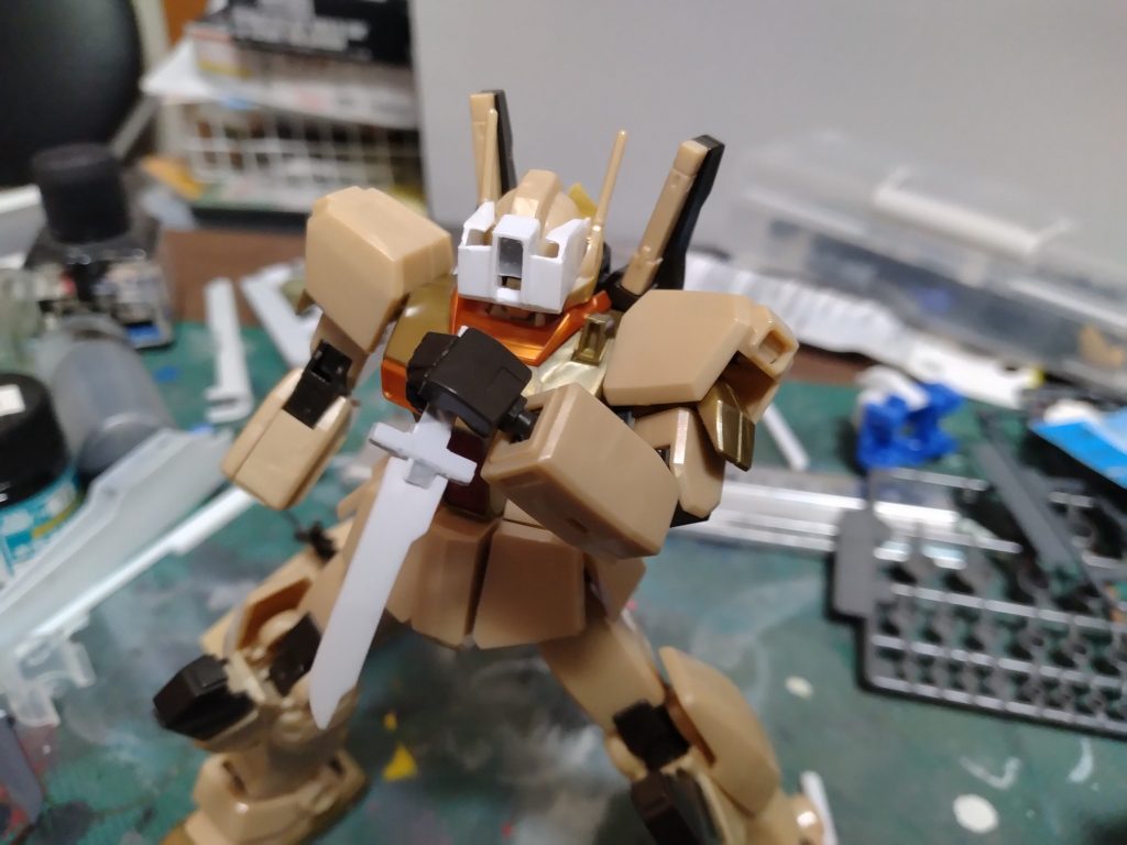 頭部可動の実現　ナイフ製作