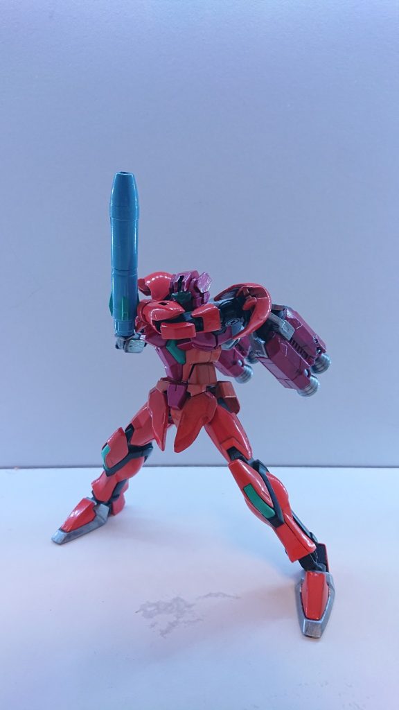 MB－Me5bs　チョウゾガンダムバリアGBNで名を馳せているダイバー、『サムス』という人物が操る機体。地上戦が得意であるものの、空中戦なども問題なくやってのけるオールラウンダーな機体である。身軽さを重視しており、一部装甲を任意で解除することができ、脱着可能な装備を生かしてミッション内容と合致した装備で挑むことが可能である。