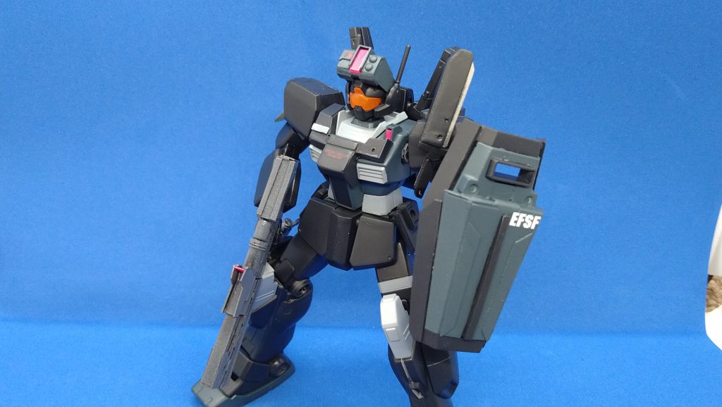 胸部は増加装甲を磁石で取り外し可能。フル自作