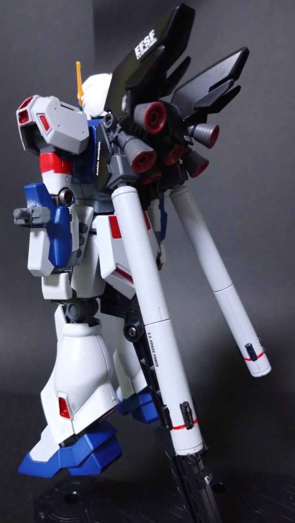 バックパックはNT版シナンジュ・スタインの物をそのまま使用しています