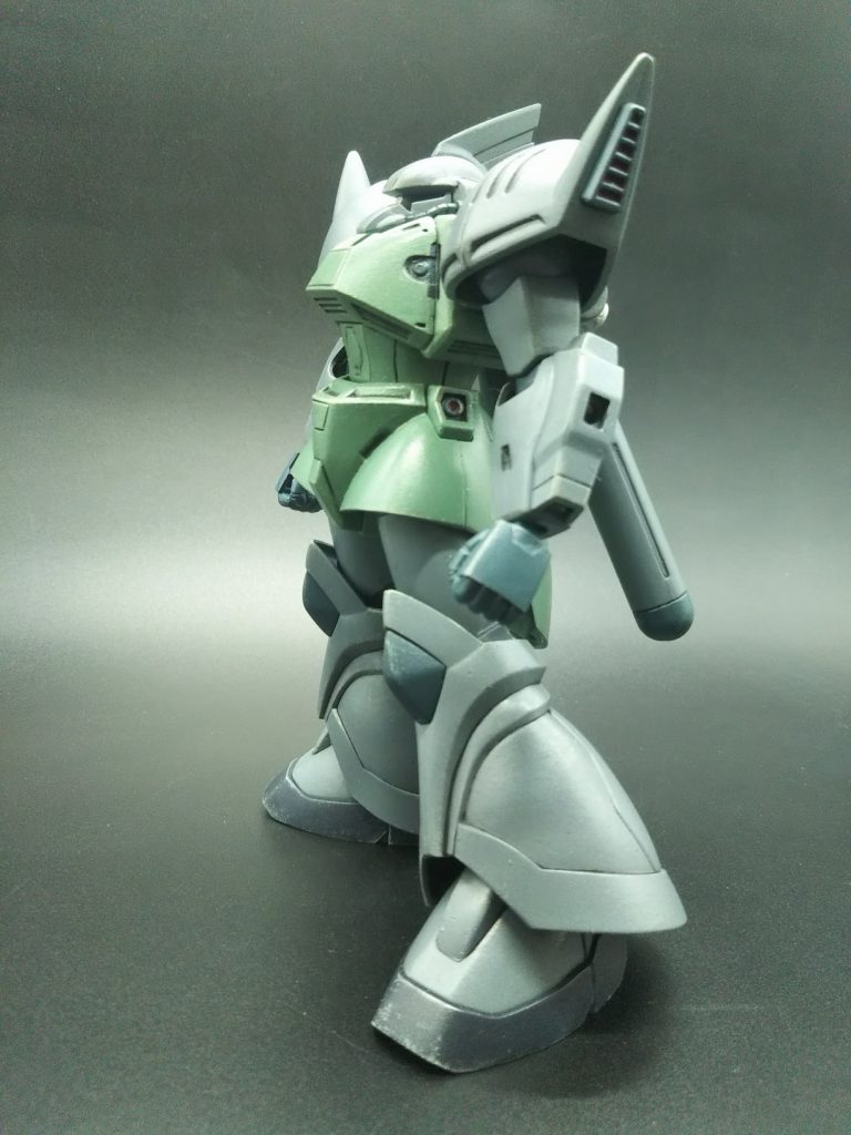 関節がちょっと弱いですね。もうプラプラです。