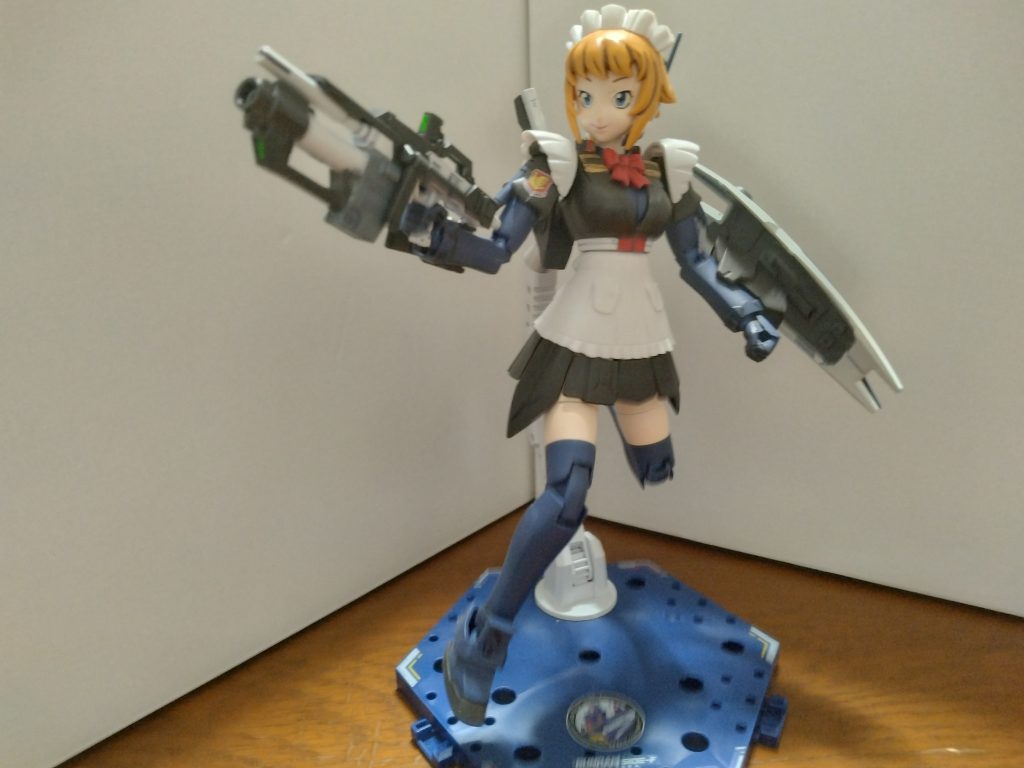 HG すーぱーふみな ティターンズ メイドVer.–2枚目/制作者：ソンネン少佐