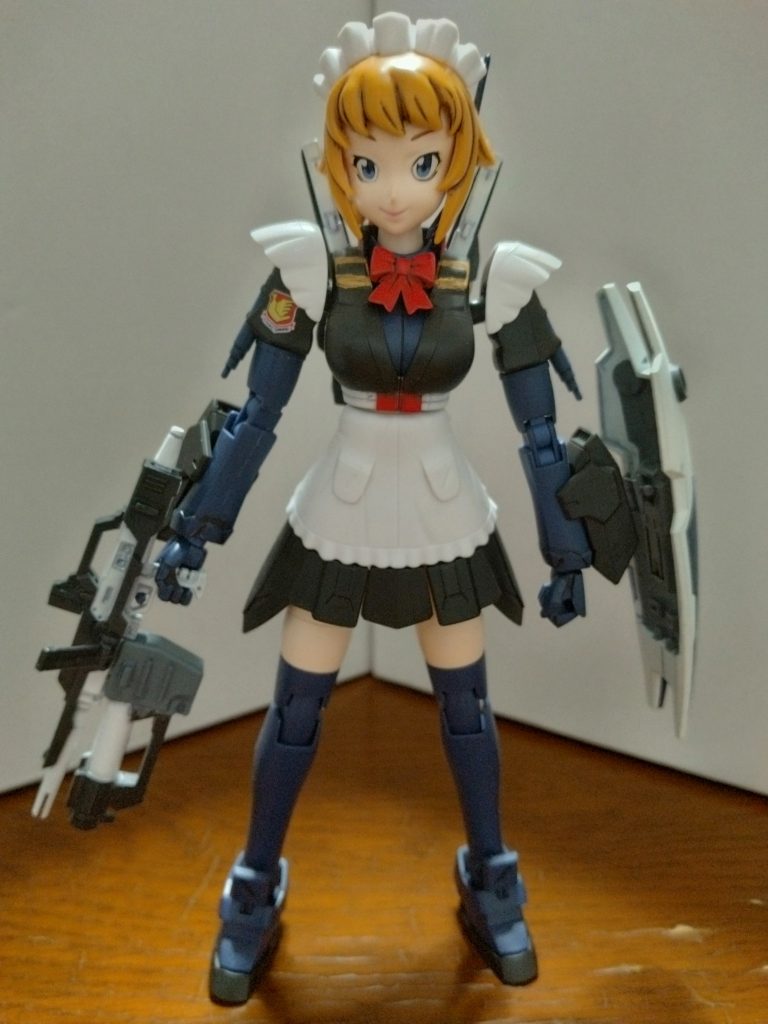 ヘッドドレス・肩フリル・エプロンが軟質素材(ゴム)だったのは驚きました！