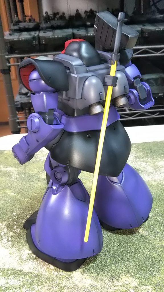 左斜めうしろ