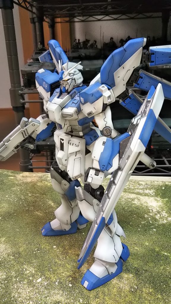 はい左斜め前にゅ～