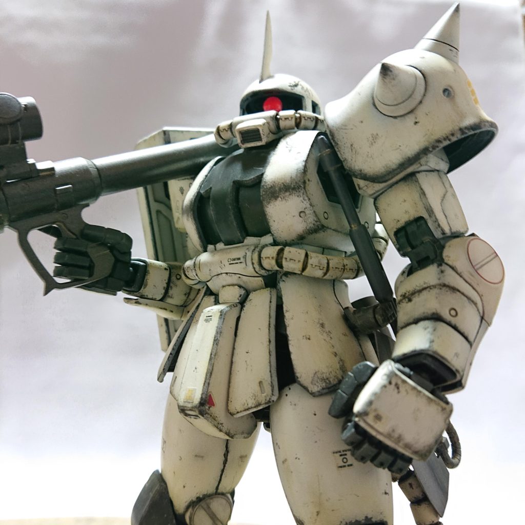 今回は組立説明書のような塗装剥がれやダメージ表現がやって見たくてチャレンジしました。アップに耐えれるような仕上がりを目指してウエザリングしています。