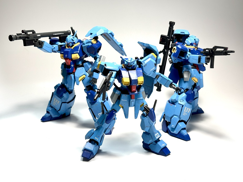 少し前に作った、閃ハサ版グスタフ・カール(00型)2機と同様に全塗装。機体ナンバーを01、02、03の連番としました。来週あたり04が増えます。。。