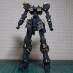 ちょいちょい露出する部分を水性マーカーで塗ったって、半光沢で締め。あとはゆっくり[…]