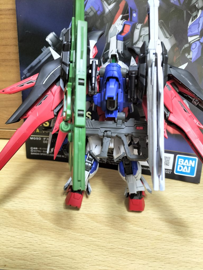 ディスティニーガンダムSPEC2–3枚目/制作者：F90