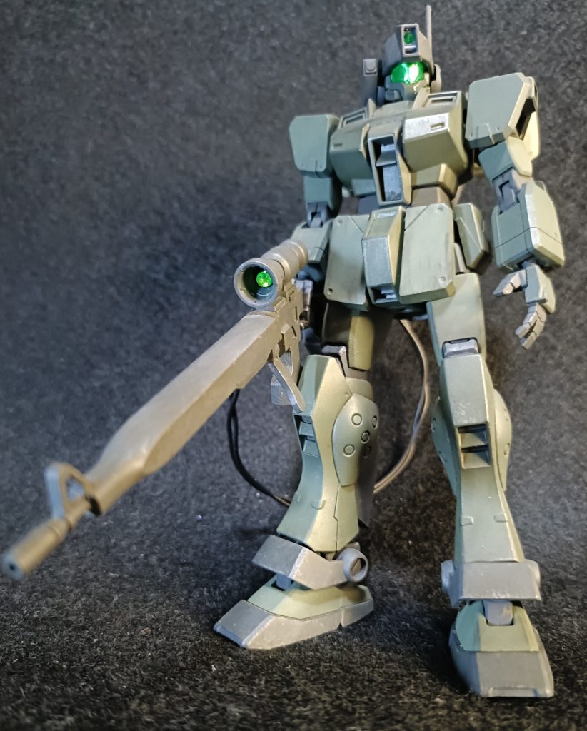 ヤーコブ機を仕留めた狙撃機ジムスナイパーⅡです。作中ではジムスナイパー(大型ライフル持った緑の陸戦型ジム)ですが、持ってないので代用しました。