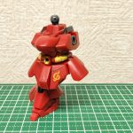 制作状況2腰部と右脚ができました。