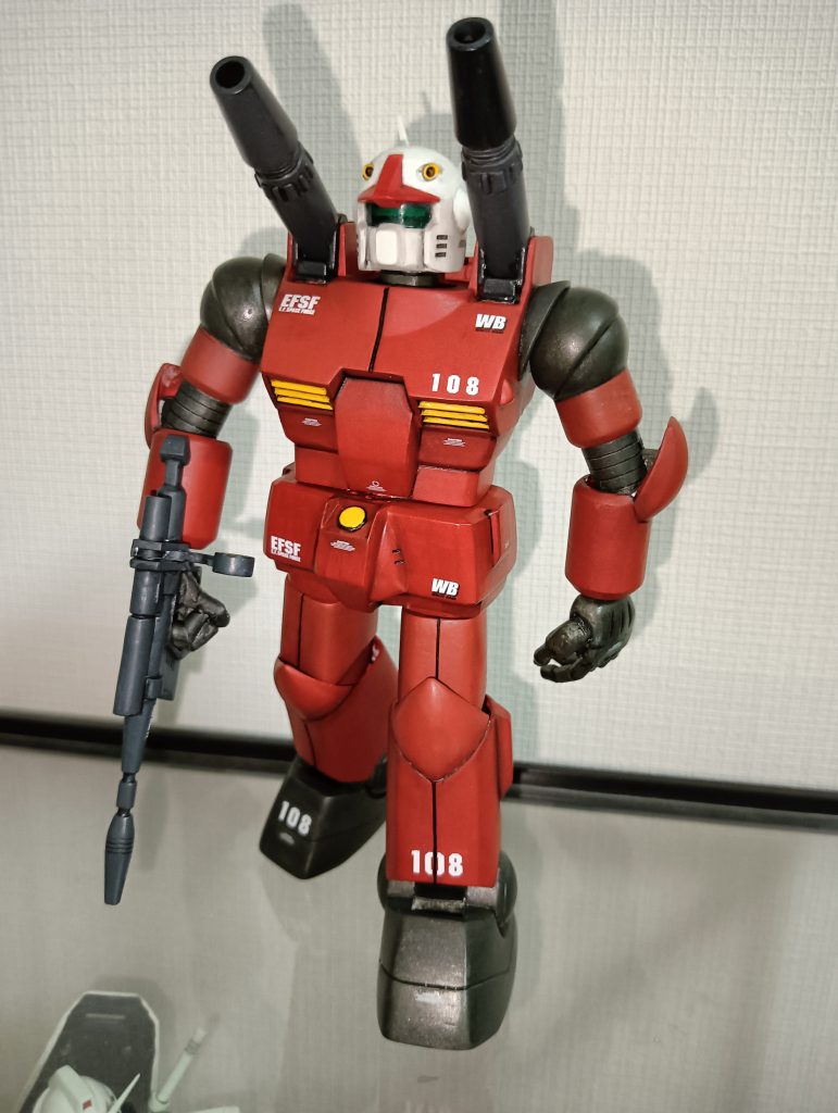ボックスアートも参考にしました。