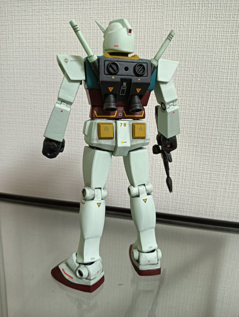 背面