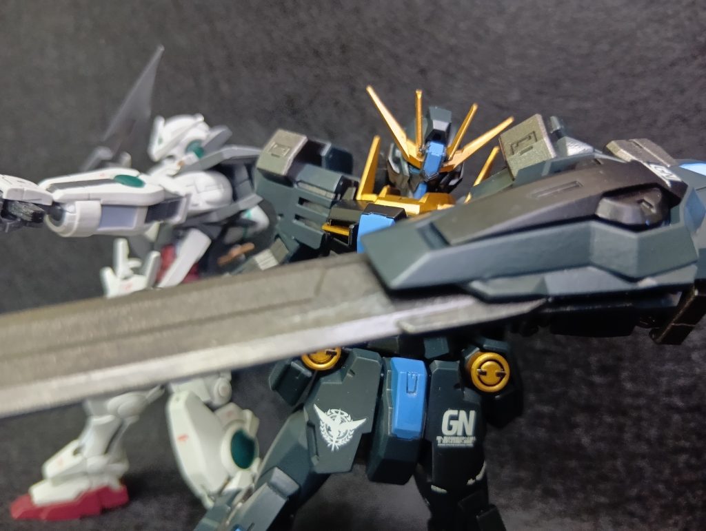マヴのエクシアとツーショット